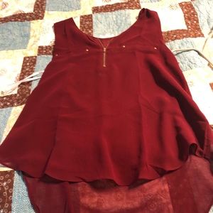 4 slim women’s shirts!